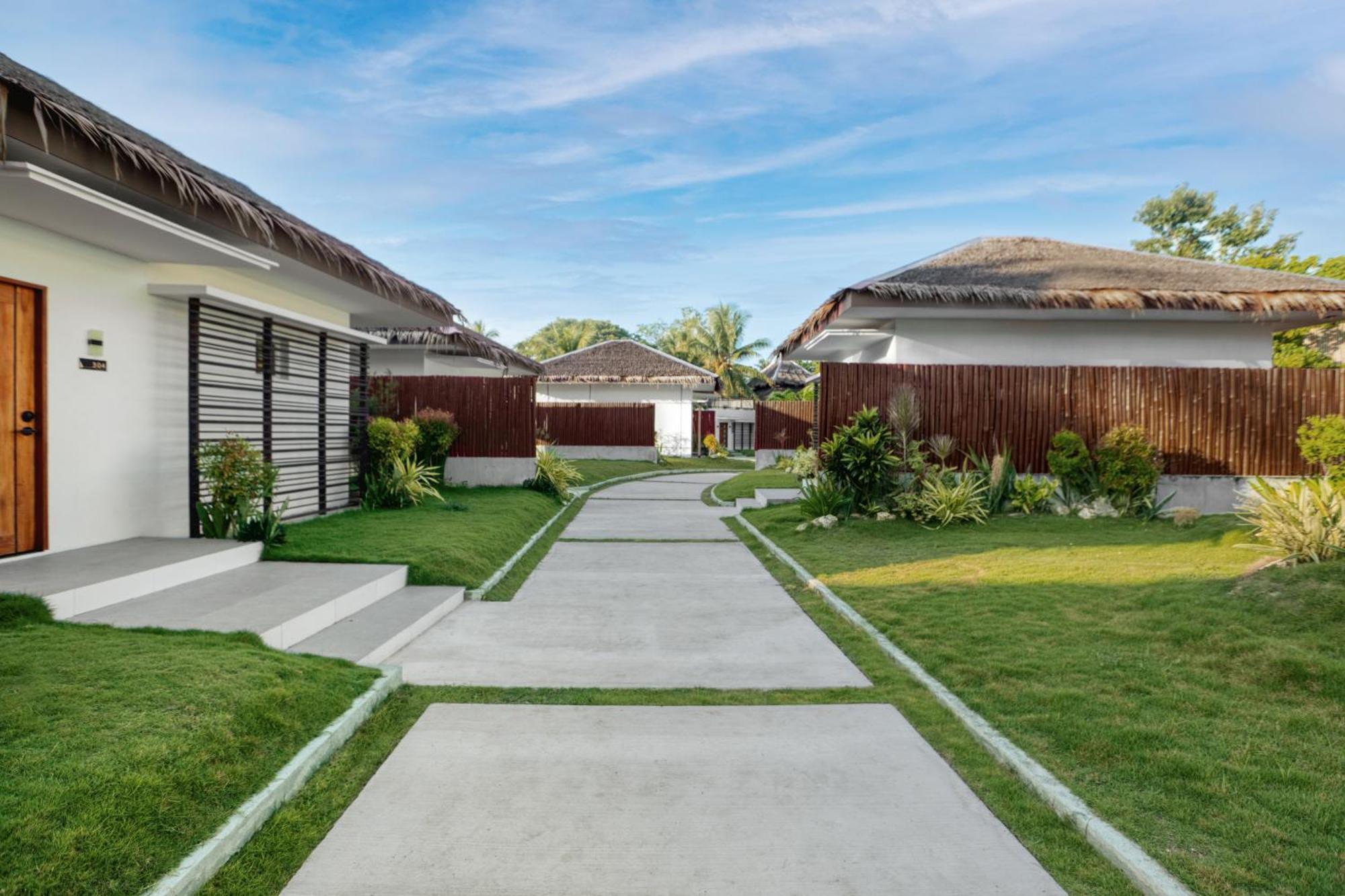 Secret Garden Resort & Villas Panglao Island Biking エクステリア 写真